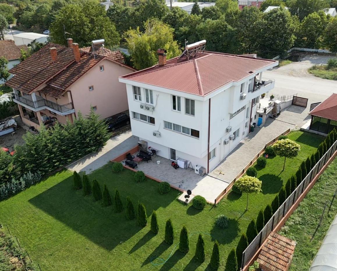 Villa Family Куманово Экстерьер фото